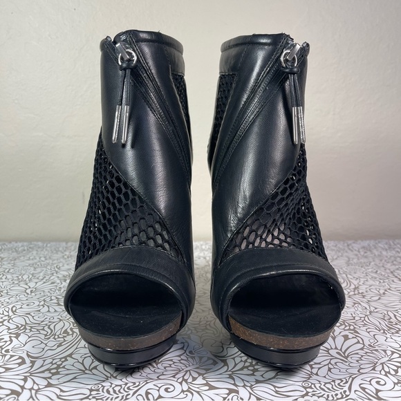 L.A.M.B. Platforms Stiletto Heels Net and leather materials - Picture 3 of 14